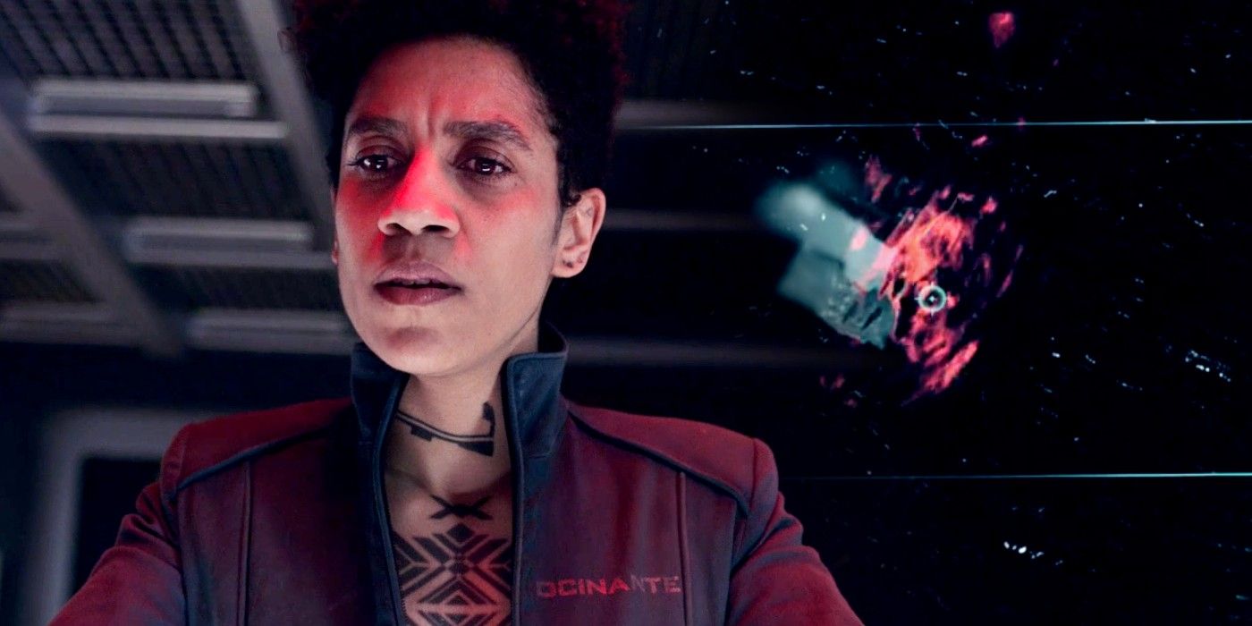 Dominique Tipper as Naomi and Ring entities in Expanse