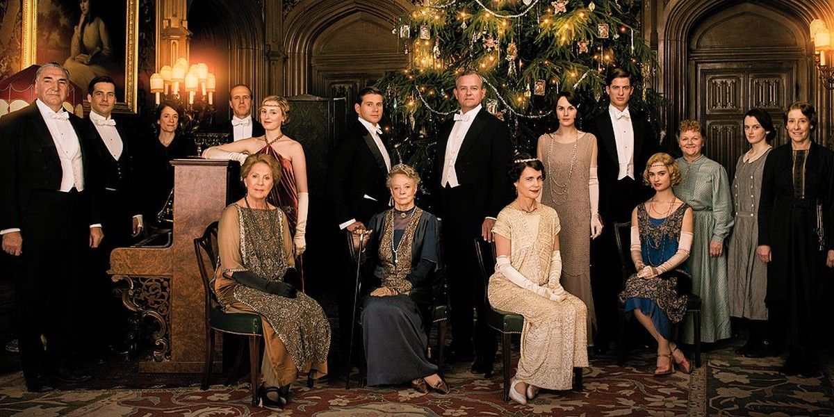 Downton Abbey Cast promotional picture