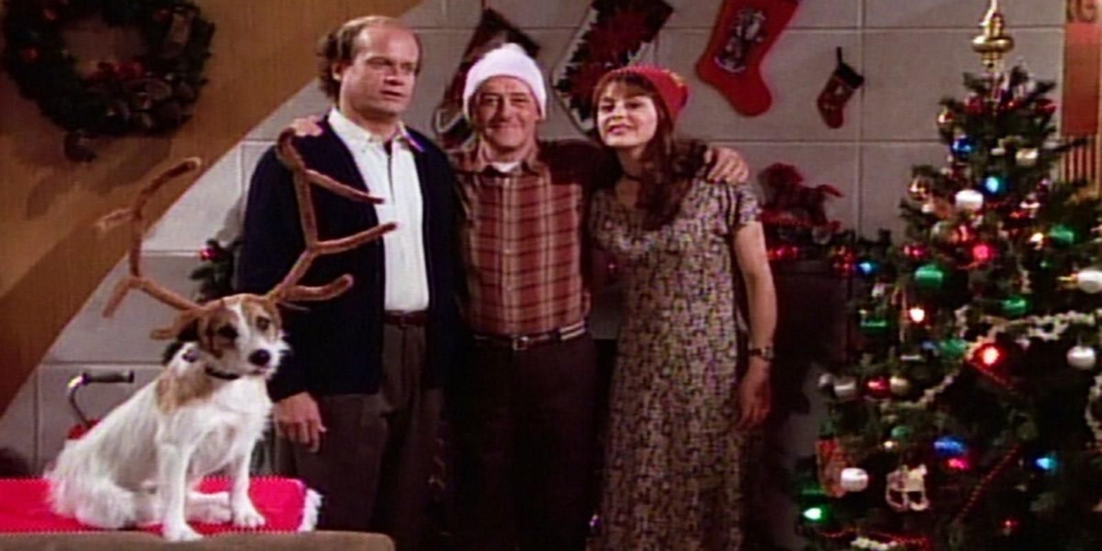 Eddie the dog wearing reindeer antlers in the Crane famiy Christmas photo in Frasier