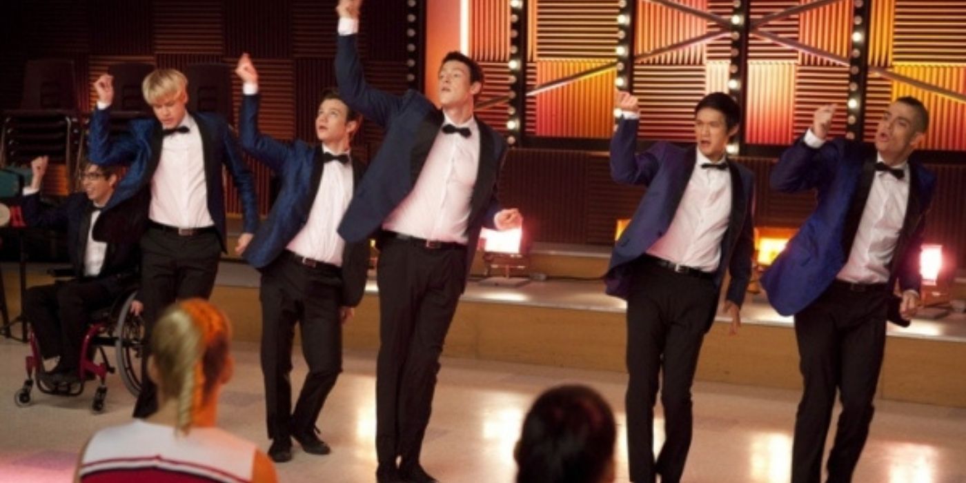 The ND boys performing at the choir room in Glee