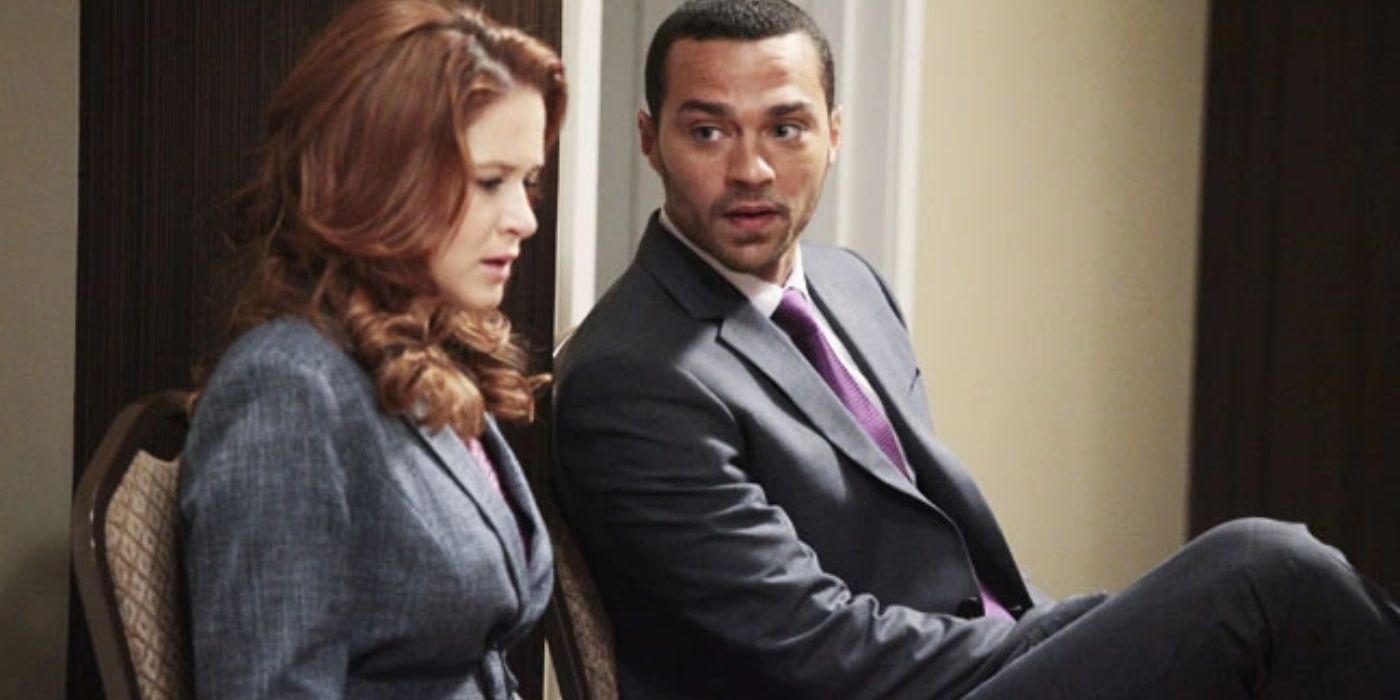 April e Jackson sentados juntos em Grey's Anatomy