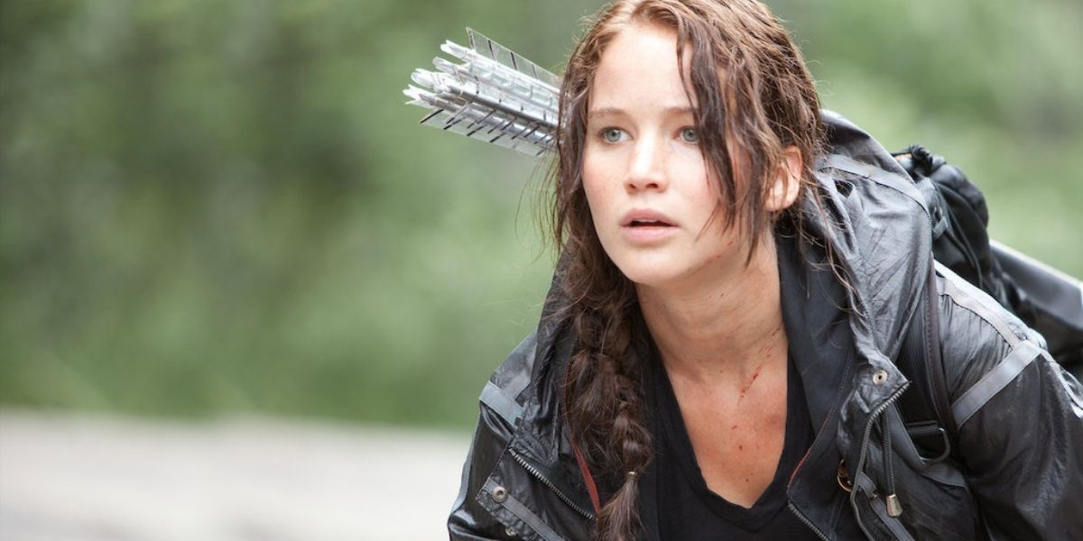 Katniss preparing to fight in Hunger Games