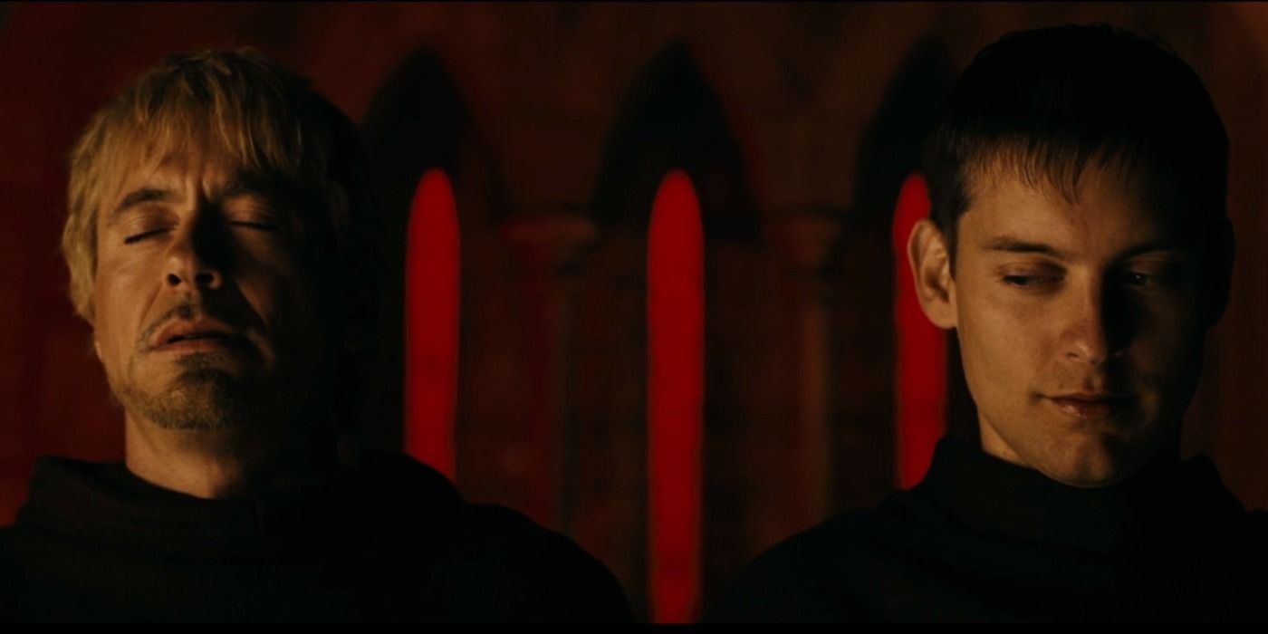 Kirk Lazarus and Tobey Maguire dressed as priests in Tropic Thunder