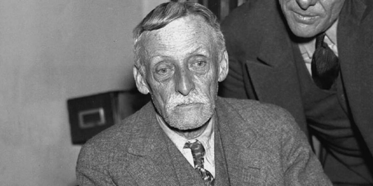 Albert Fish photographed while in police custody