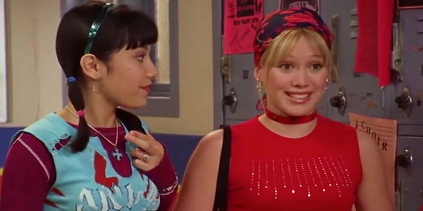 10 Lizzie Mcguire Outfits That Scream The Early 2000s