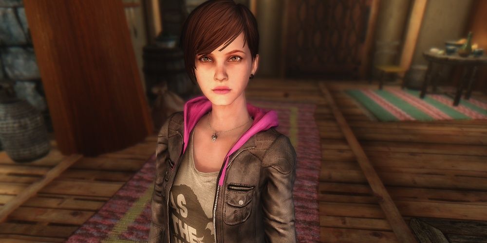 Moira Burton in a cabin in Resident Evil Revelations 2 