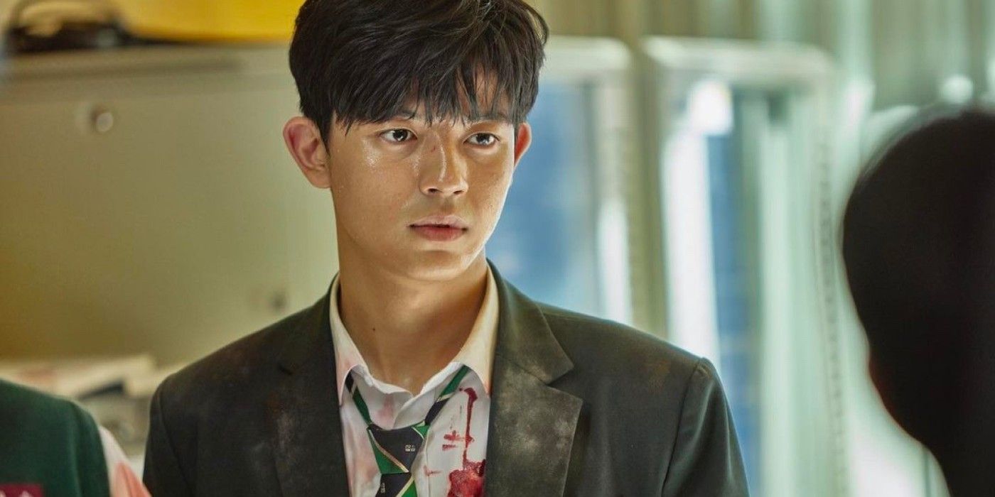 Lee Su-Hyeok looking serious in All of us Are Dead