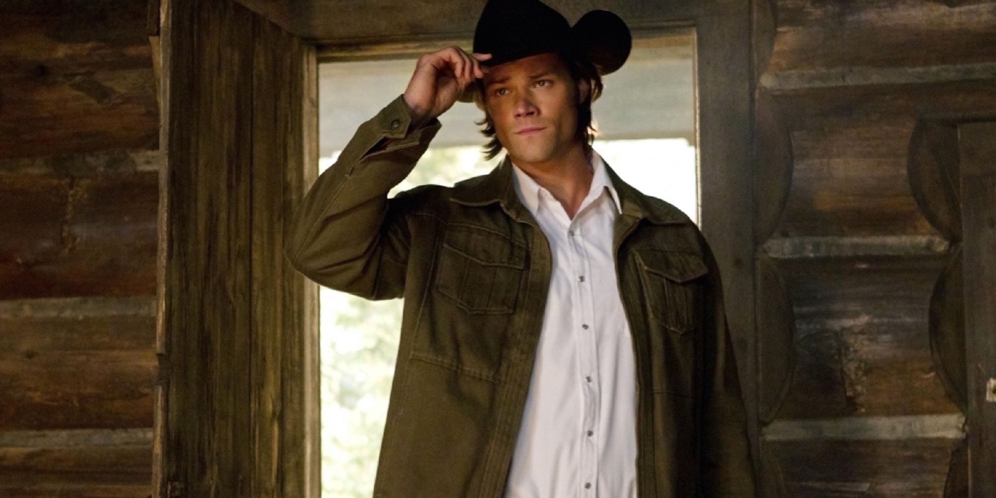 Sam Winchester wearing cowboy hat in Supernatural 