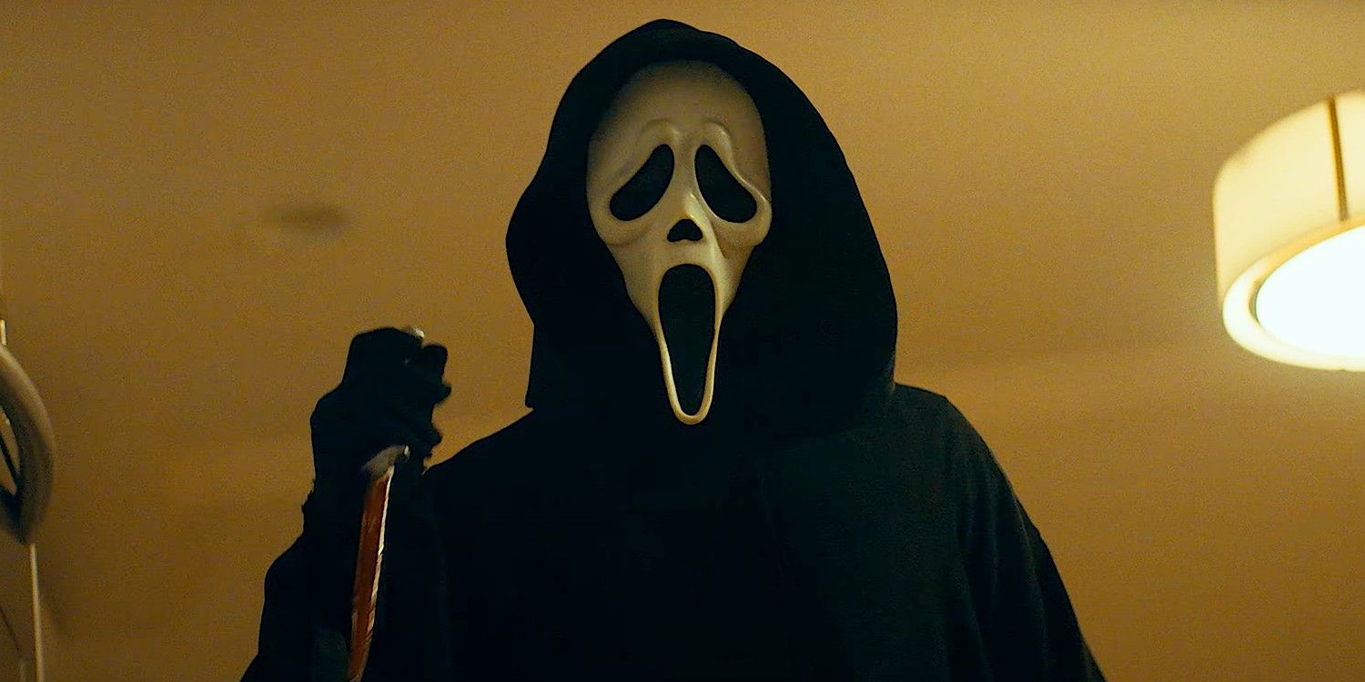 Scream 5 2022 Ghostface with knife