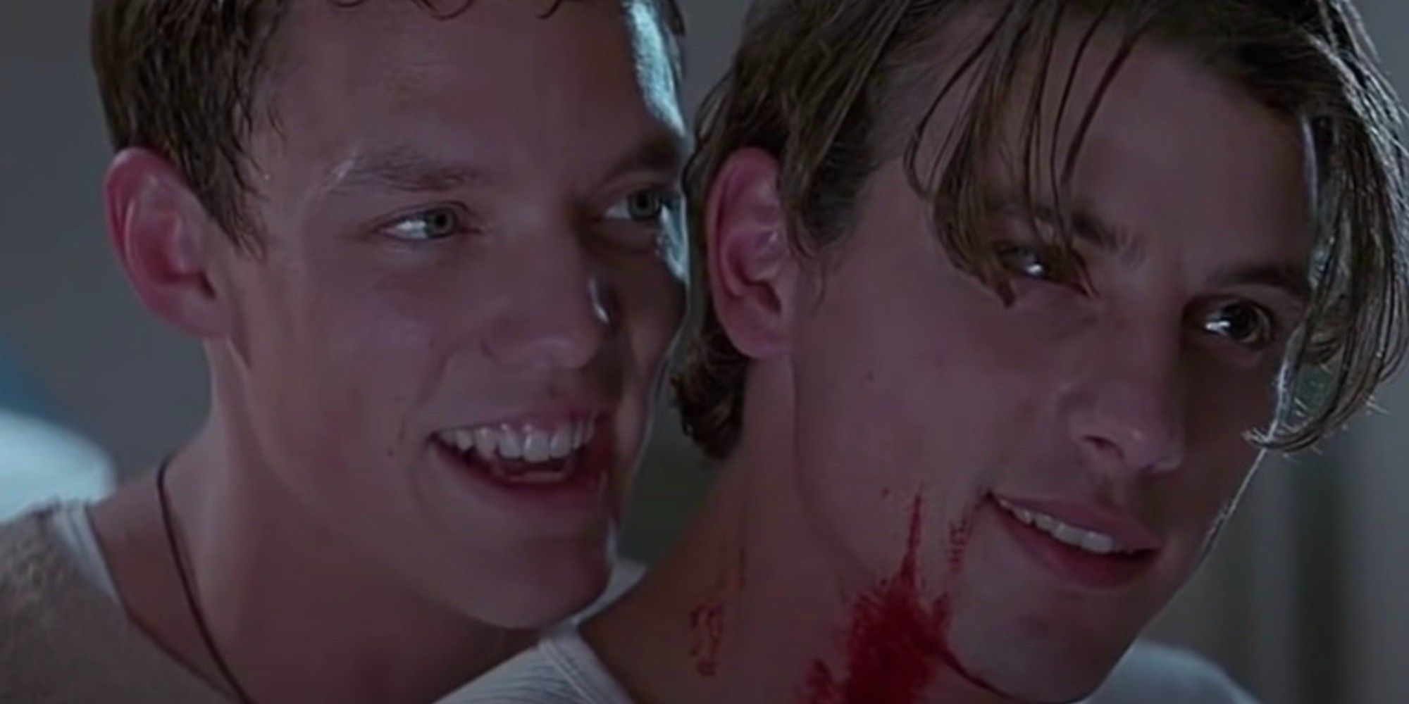 Stu and Billy smiling creepily in Scream