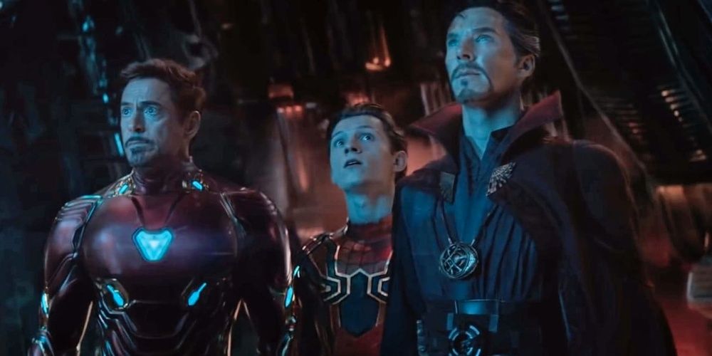 Spider-Man, Iron Man, and Doctor Strange stand in Thanos ship in Avengers Infinity War