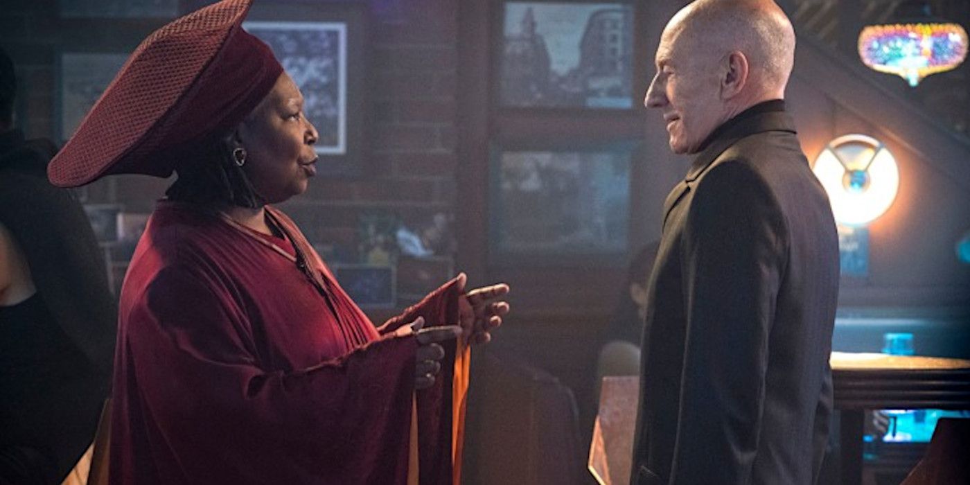 Picard Season 2 Can Finally Resolve A Q & Guinan Mystery From TNG