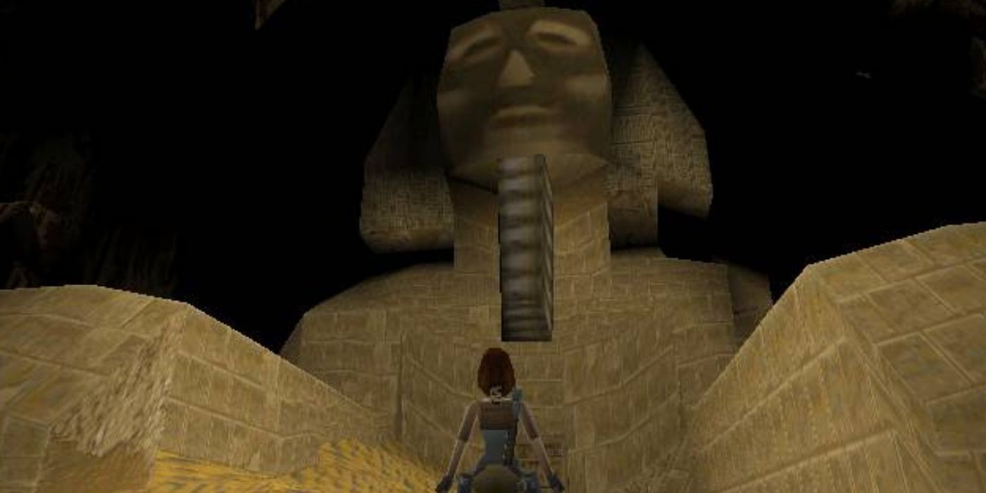 Lara Croft before a sphynx in Tomb Raider