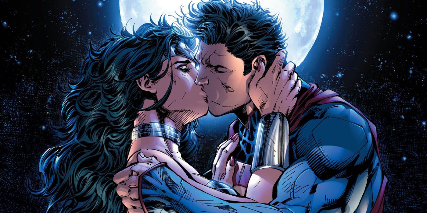 Wonder Woman and Superman kiss.