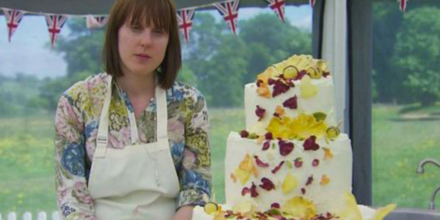 Frances Quinn with her Midsummer Night's Dream Cake on GBBS