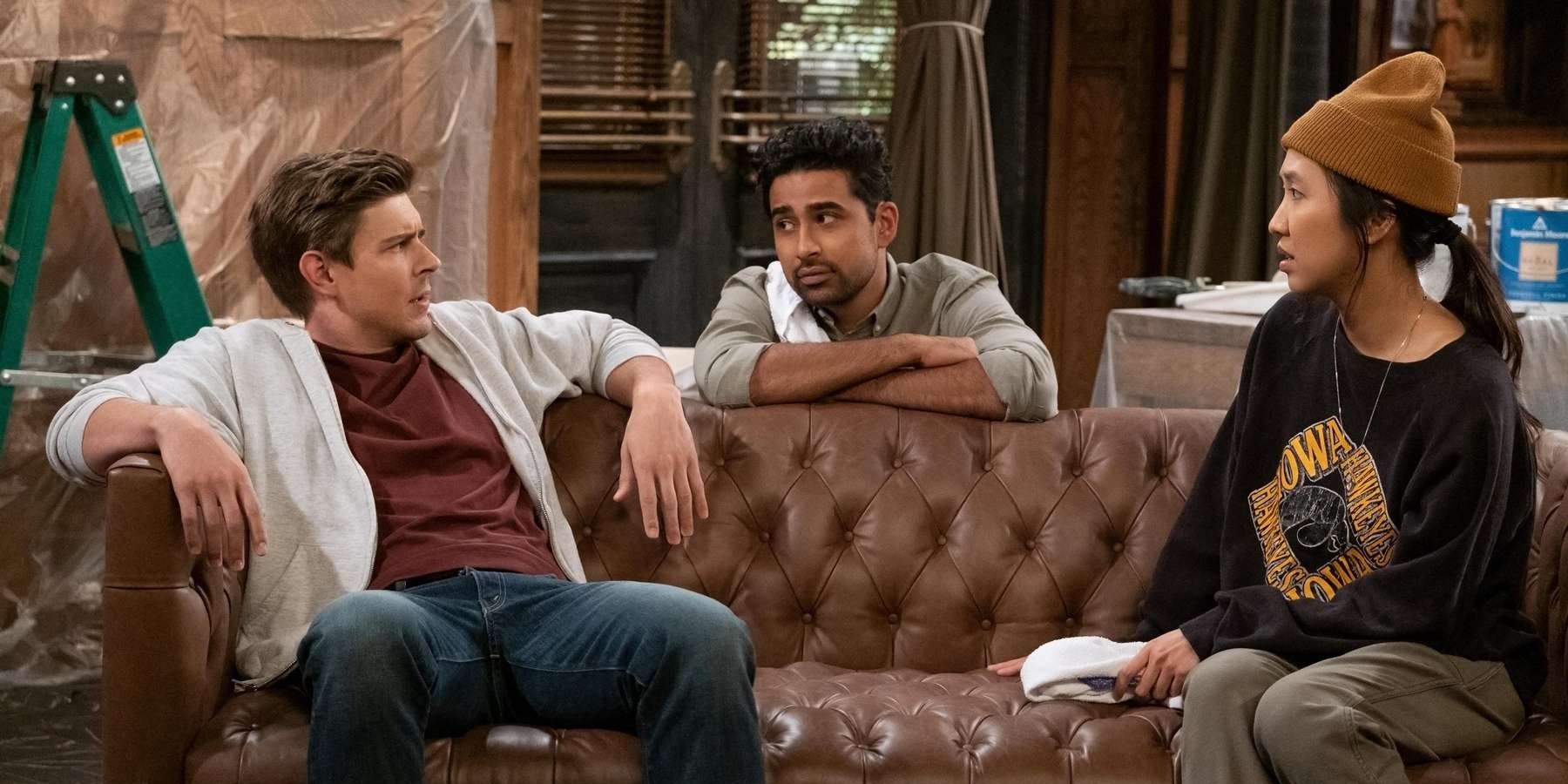 Jesse, Sid, and Ellen at the apartment in HIMYF