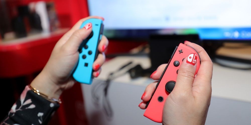 5 Reasons Why Xbox S is the Best "Cheap" Console (& 5 Reasons It's The Nintendo Switch)