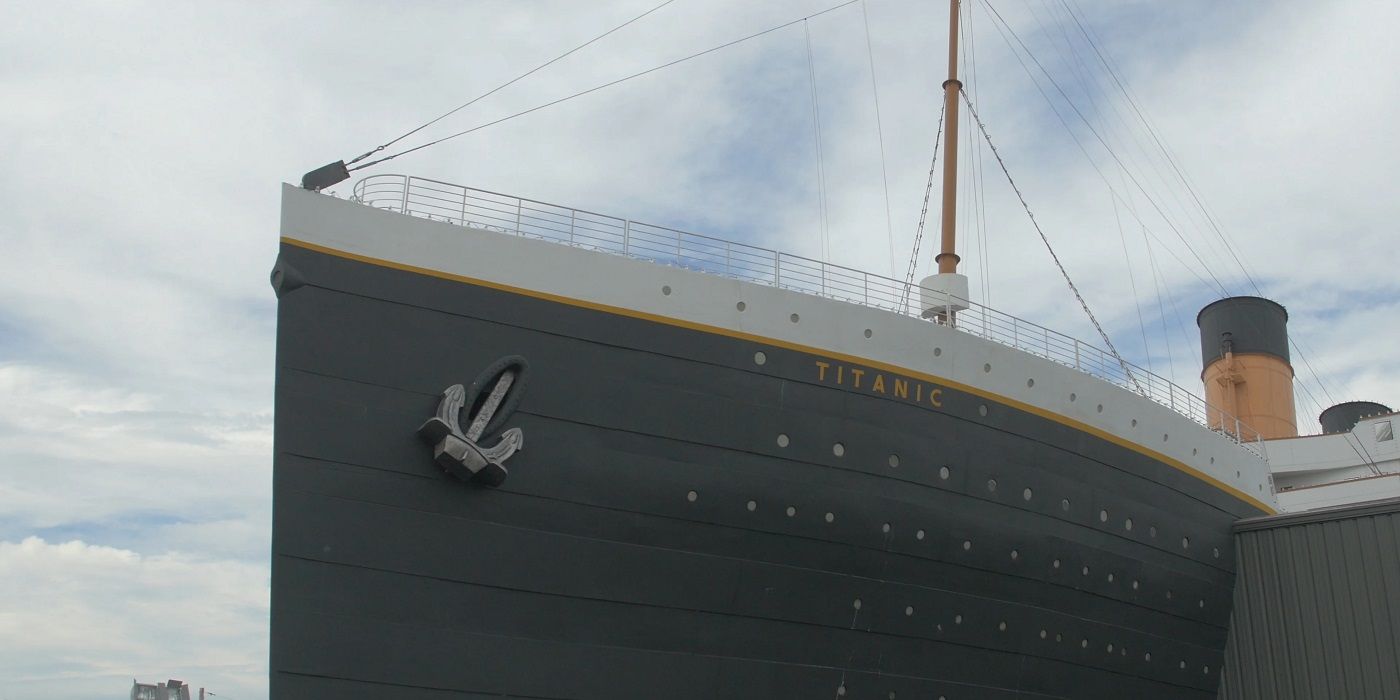 The anchor on a Titanic replica