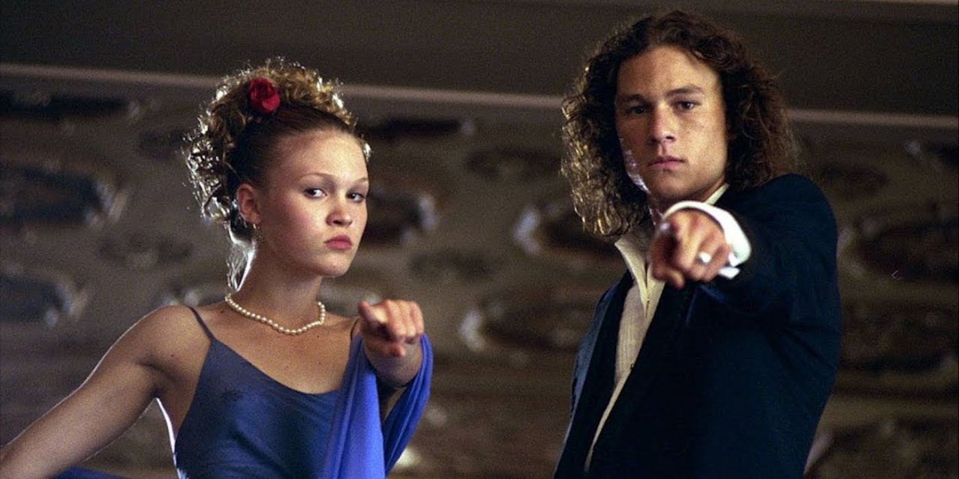 Heath Ledger and Julia Stiles from 10 Things I Hate About You pointing at the camera