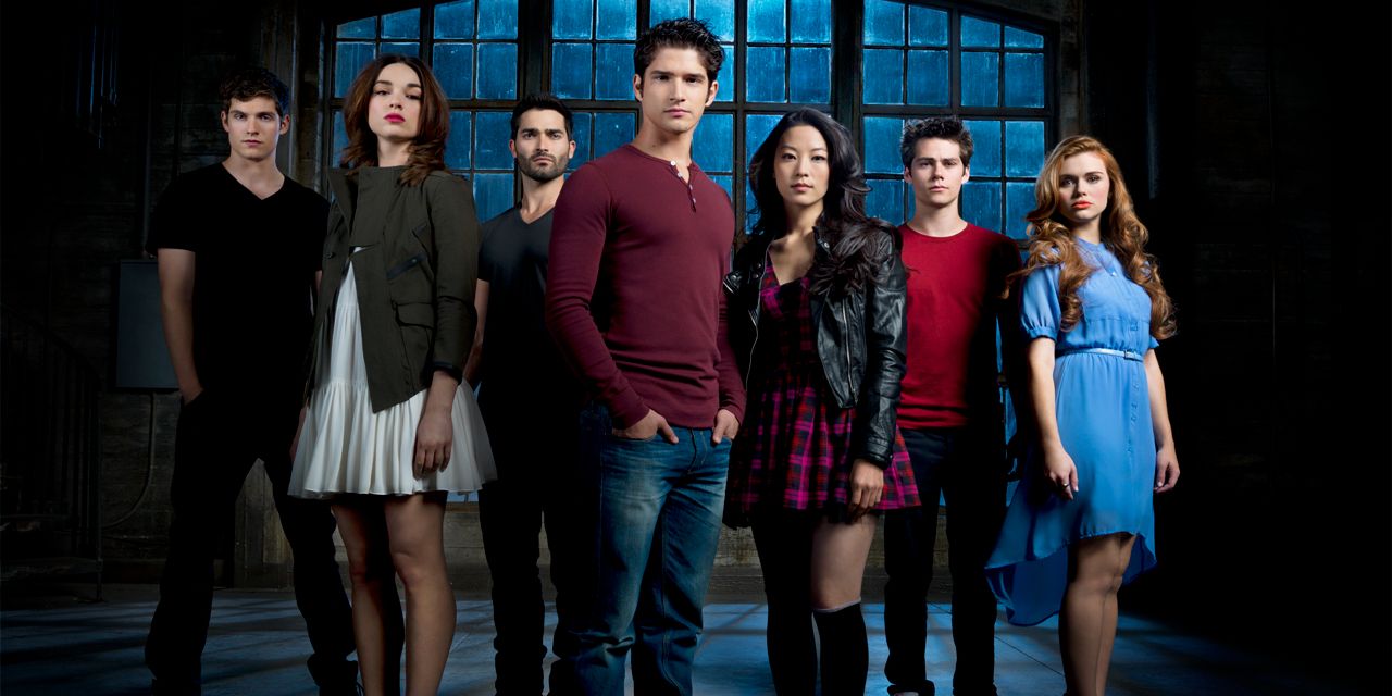 A promo image of the Teen Wolf season 3 main cast