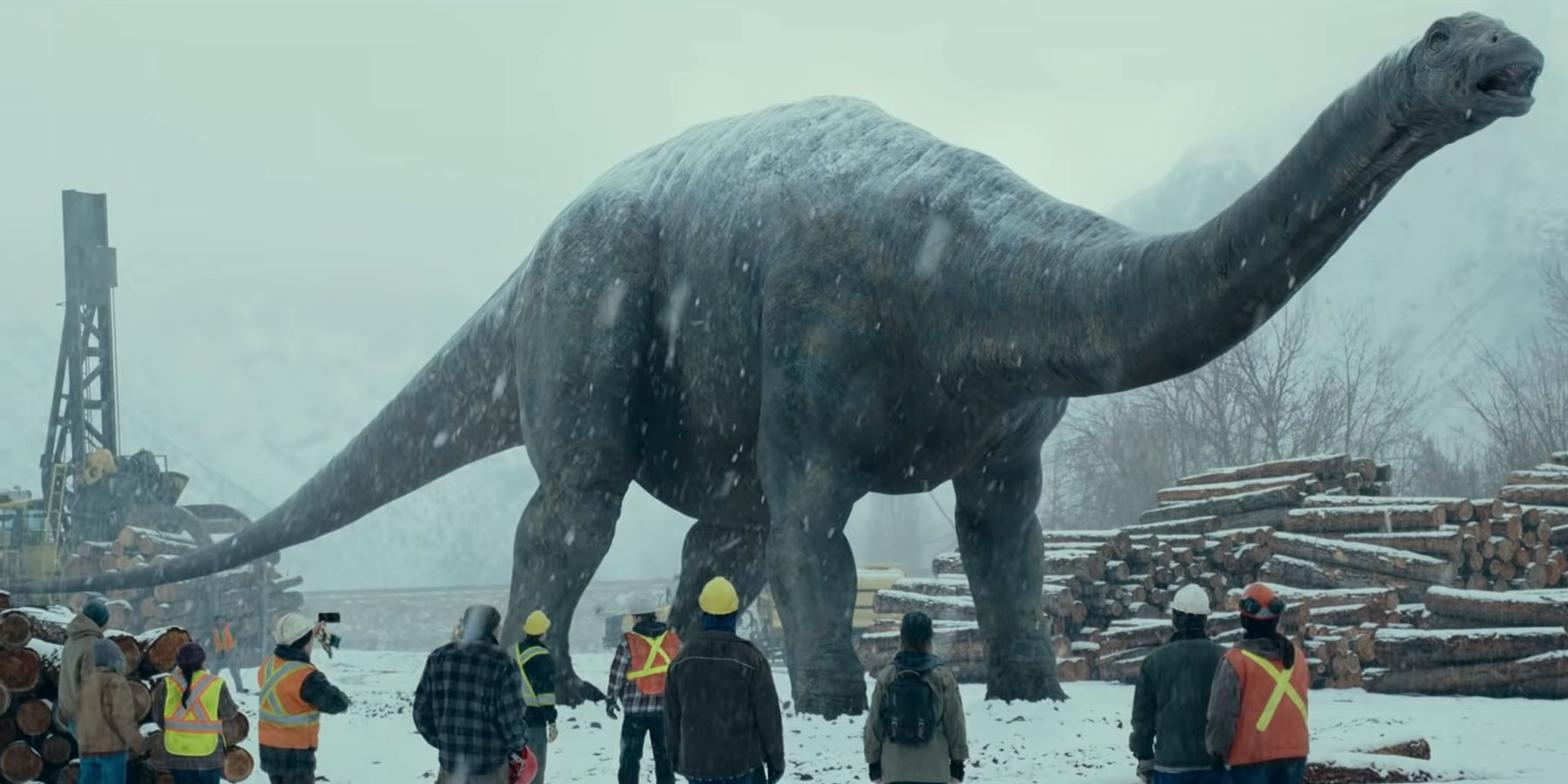 Apatosaurus bellowing whilst inside a construction site in Jurassic World Dominion