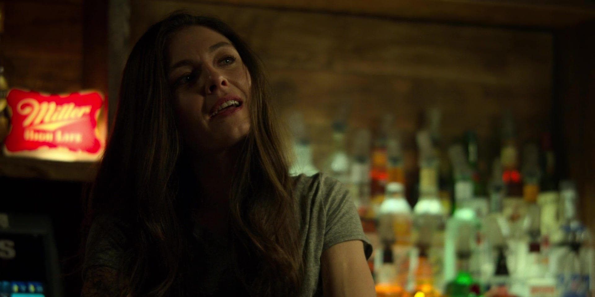 Beth at the bar in Punisher season 2