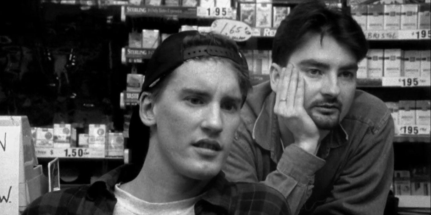 Dante and Randall talking in Clerks.