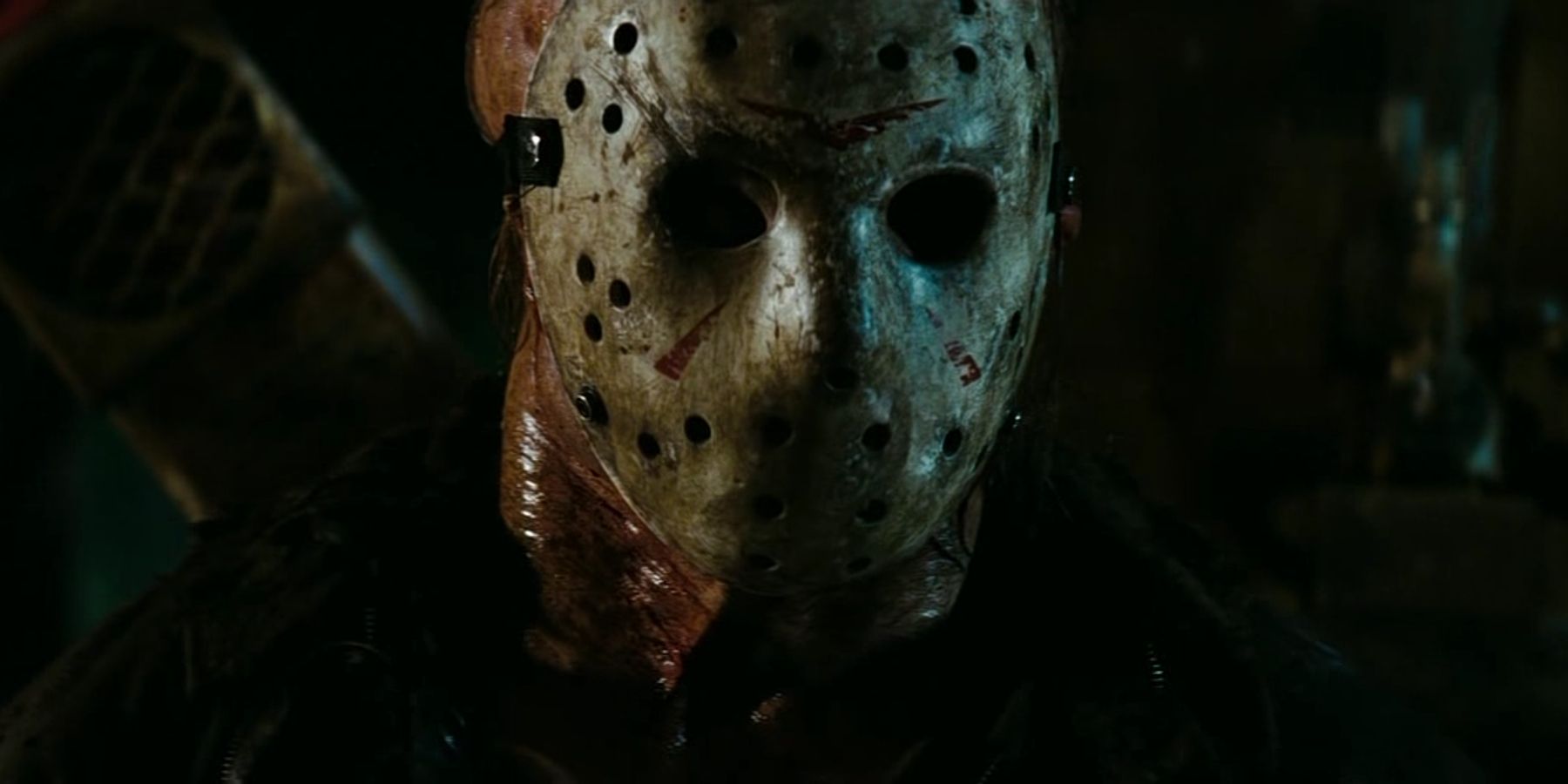 Derek Mears as the hockey-masked Jason Voorhees in Friday The 13th 2009