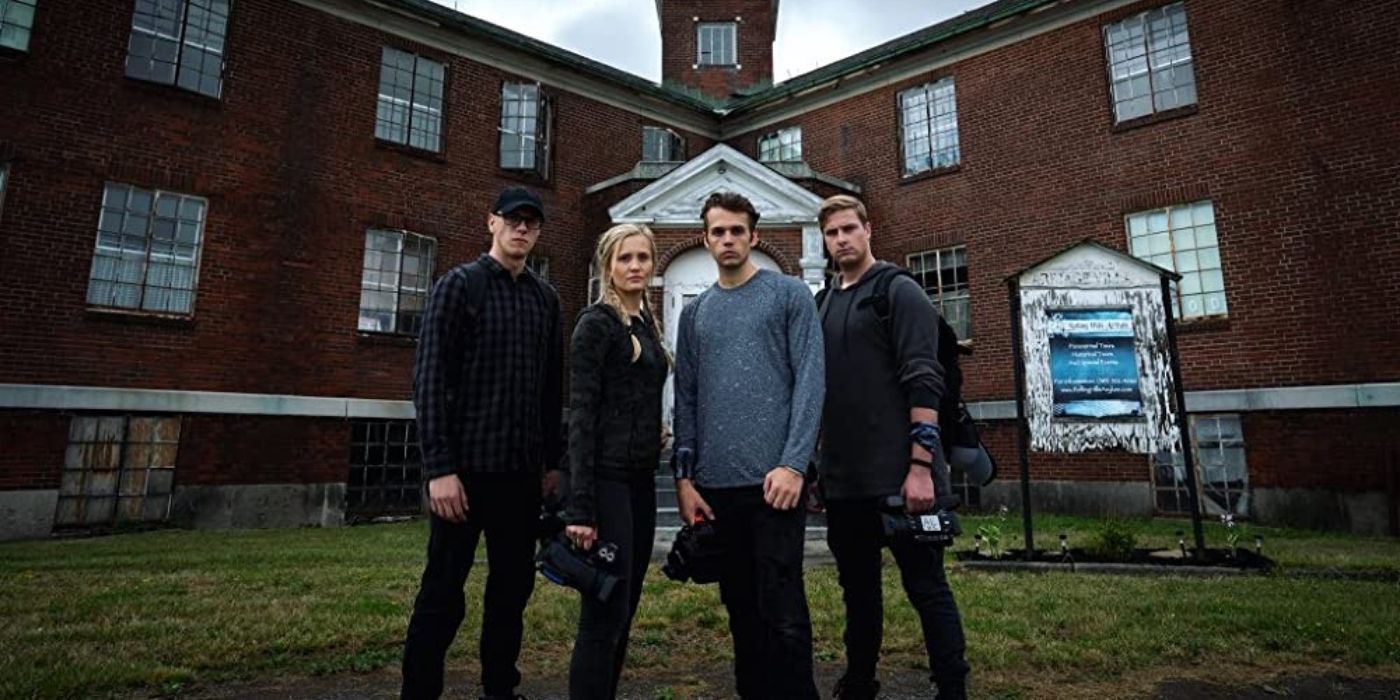 The cast of Destination Fear outside of Rolling Hills Asylum
