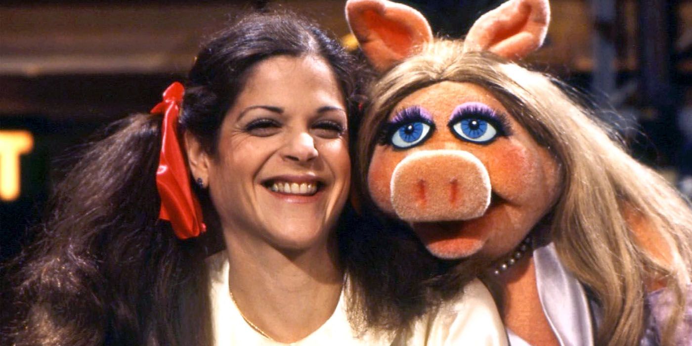 Gilda Radner and Miss Piggy in The Muppet Show