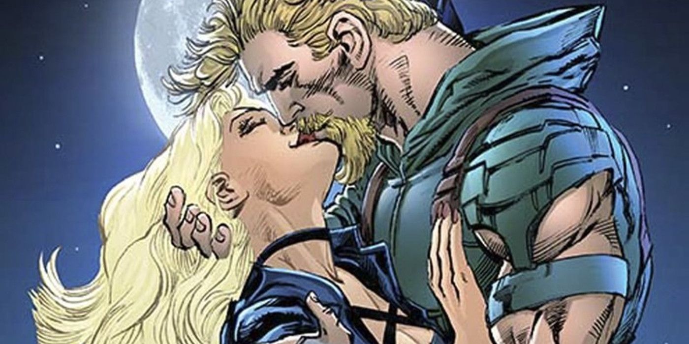 Comic book art: Green Arrow Black Canary Kissing In Front Of The Moon