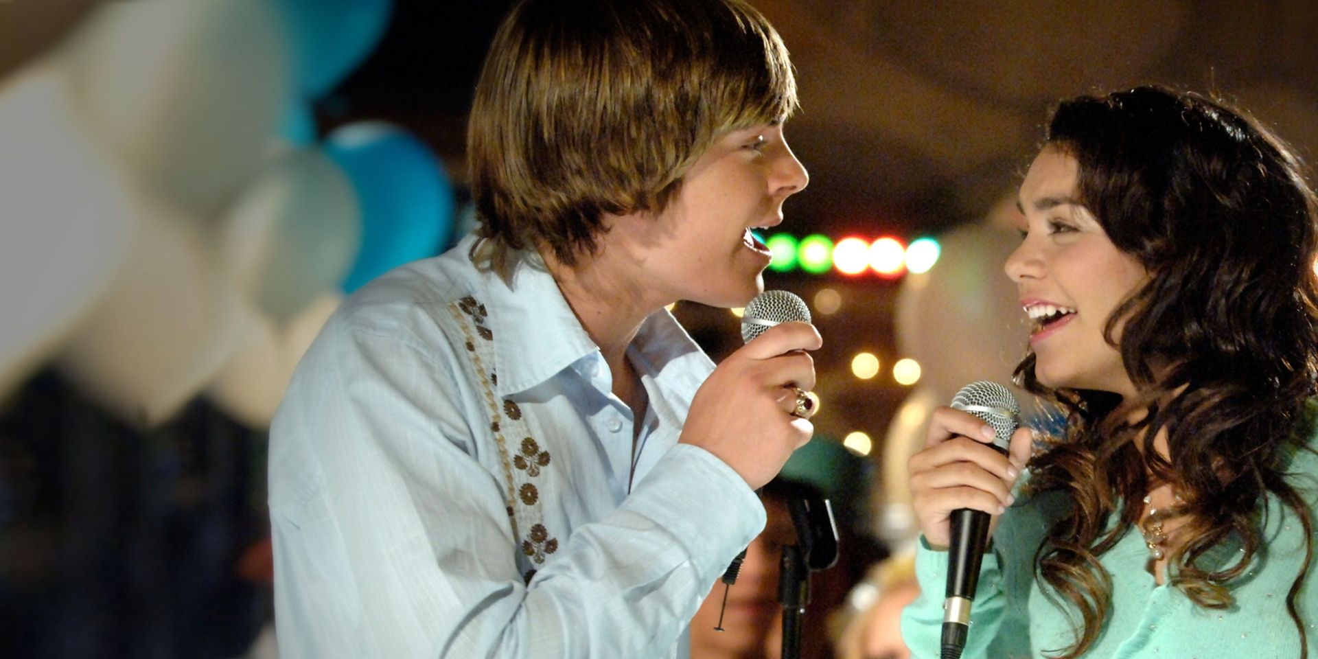 Zac Efron and Venessa Hudgens in High School Musical.