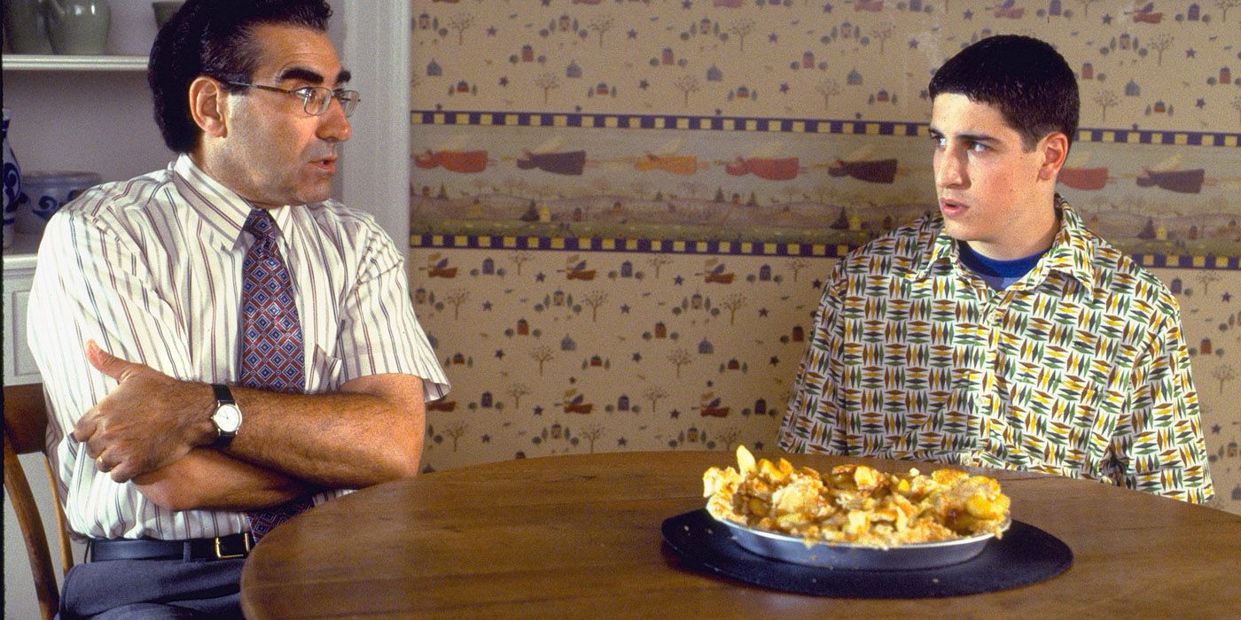 Jim e seu pai olhando para o American Pie.