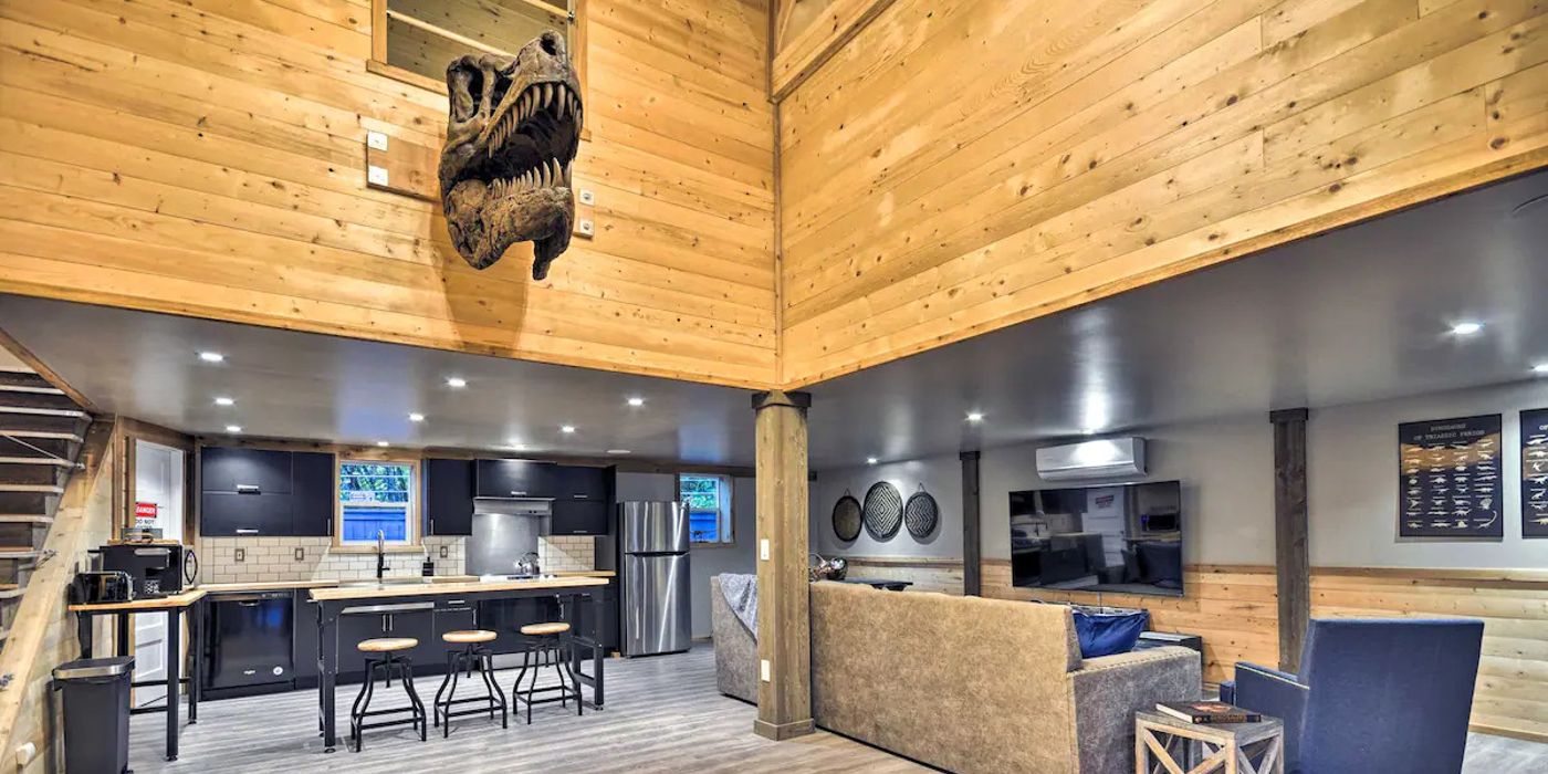 Jurassic ParkThemed Airbnb Comes With Life Sized Animatronic Dinosaurs