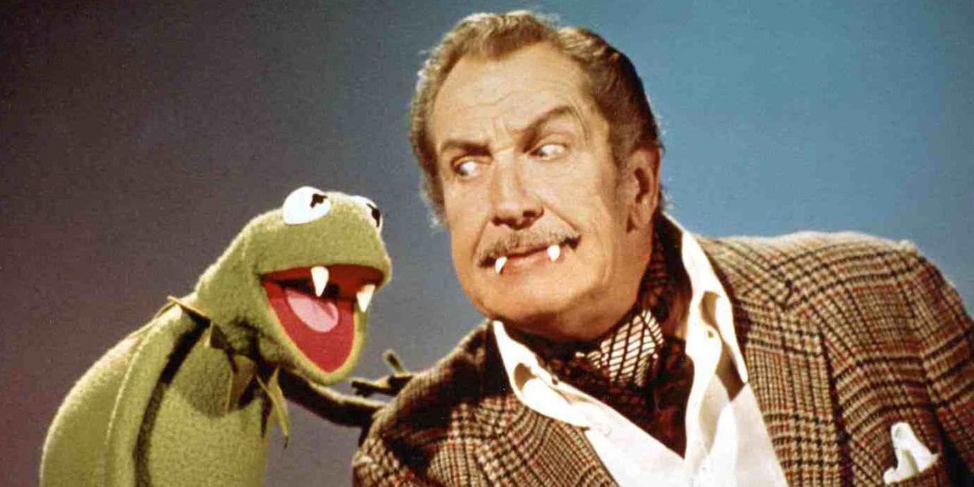 Kermit the Frog and Vincent Price with vampire teeth in The Muppet Show