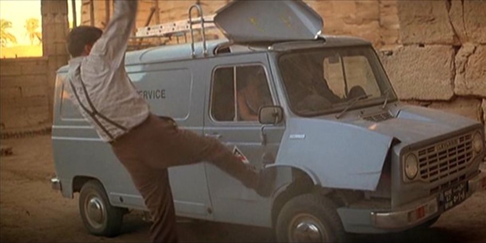 Jaws gets knocked by a Leyland Sherpa in The Spy Who Loved Me
