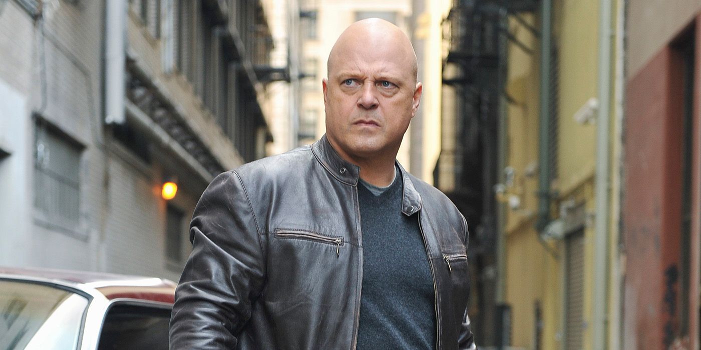 Michael Chiklis in The Shield standin and looking strangely