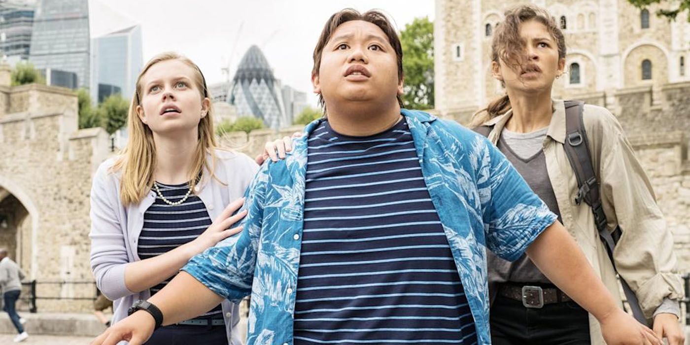 Ned standing in front of Betty and MJ in Spider-Man Far From Home.