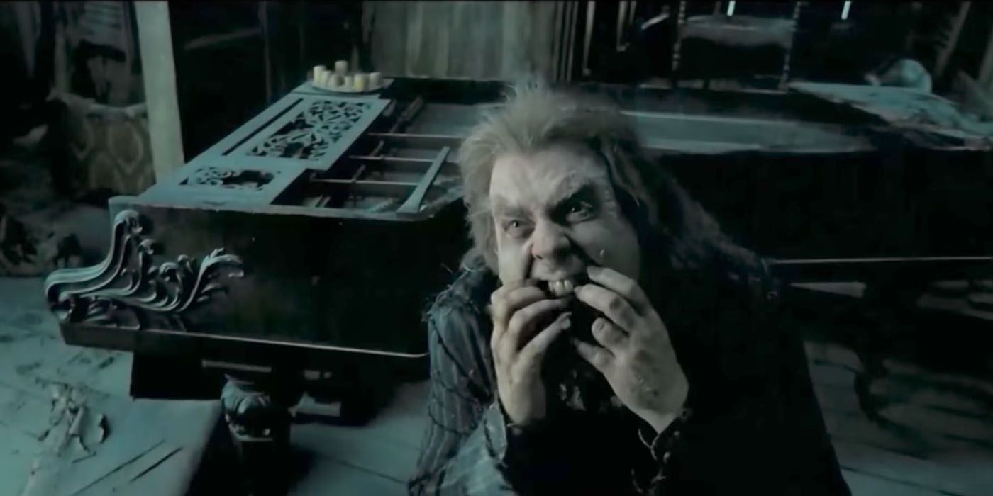 Peter Pettigrew rastejando em Harry Potter.