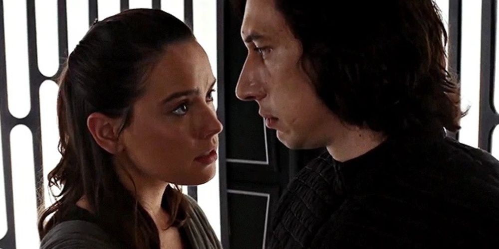 Rey and Kylo Ren standing close in Star Wars The Lest Jedi