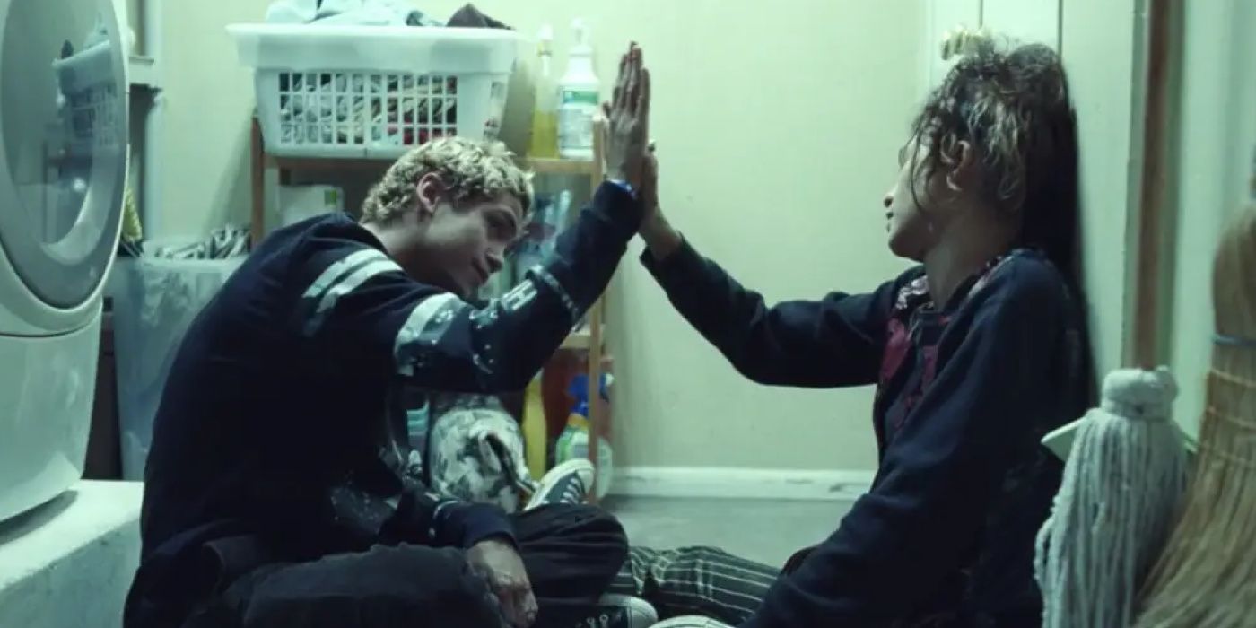 Rue and Elliot high five at the New Year's Eve party on Euphoria