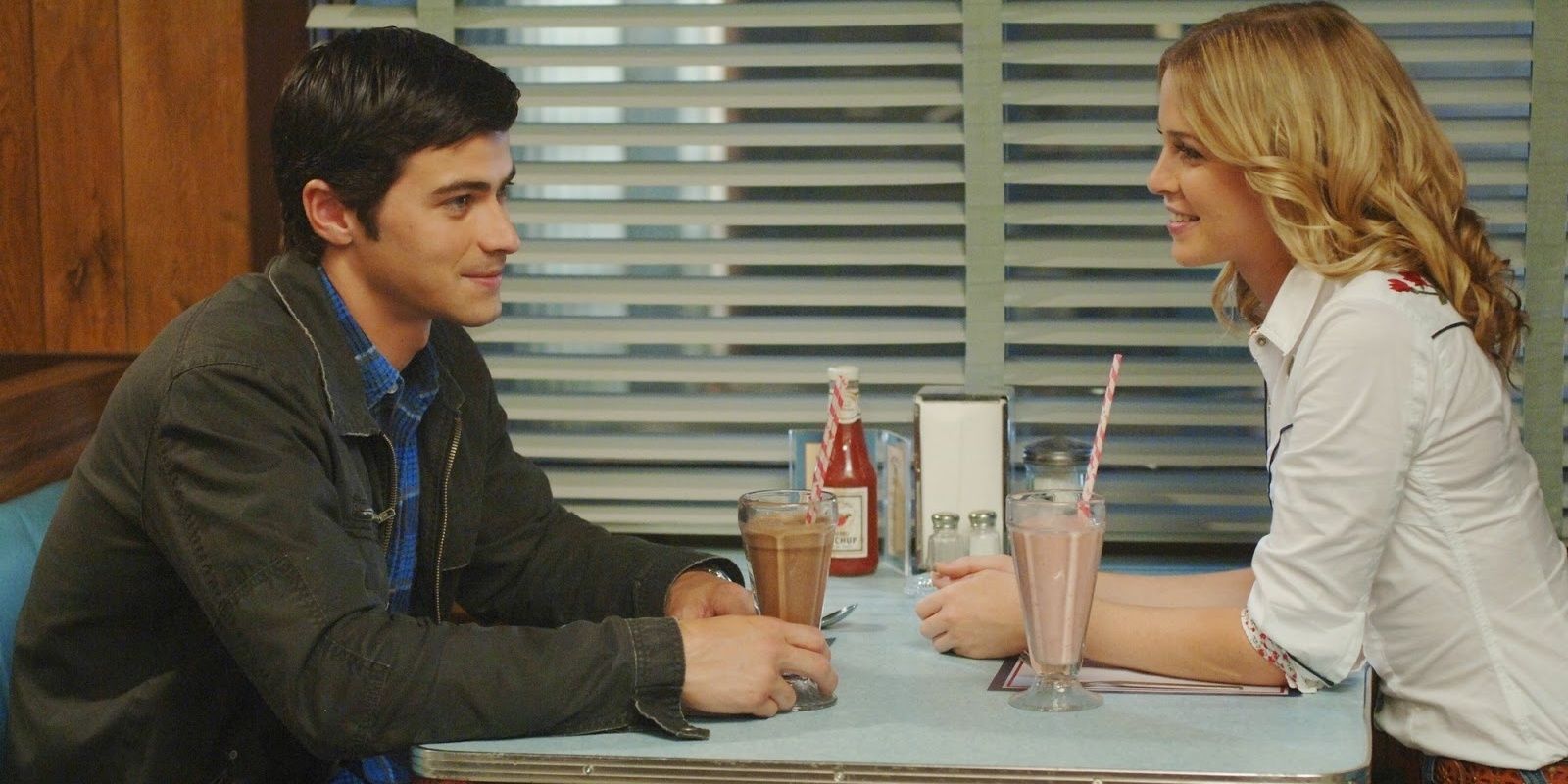Supernatural John and Mary Winchester on a date Cropped