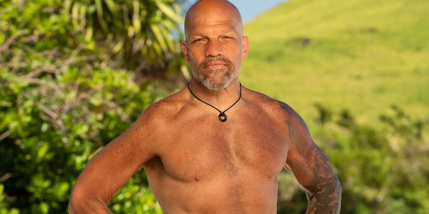 Mike Turner poising for the camera in Survivor 42