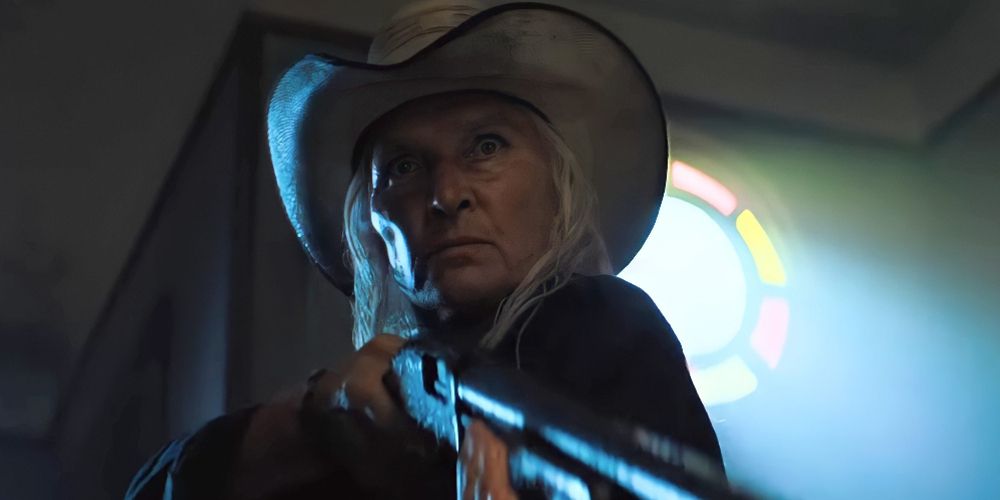 Sally points a shotgun in Texas Chainsaw Massacre 2022