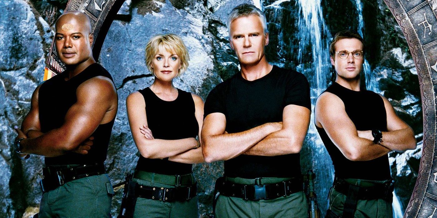 The crew of Stargate SG-1 posing.