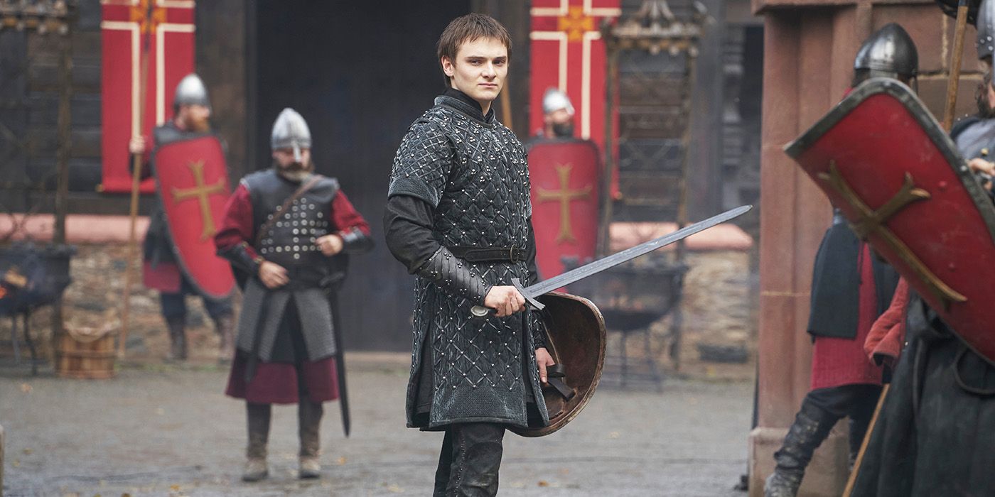 Edmund holding a sword in Vikings Valhalla