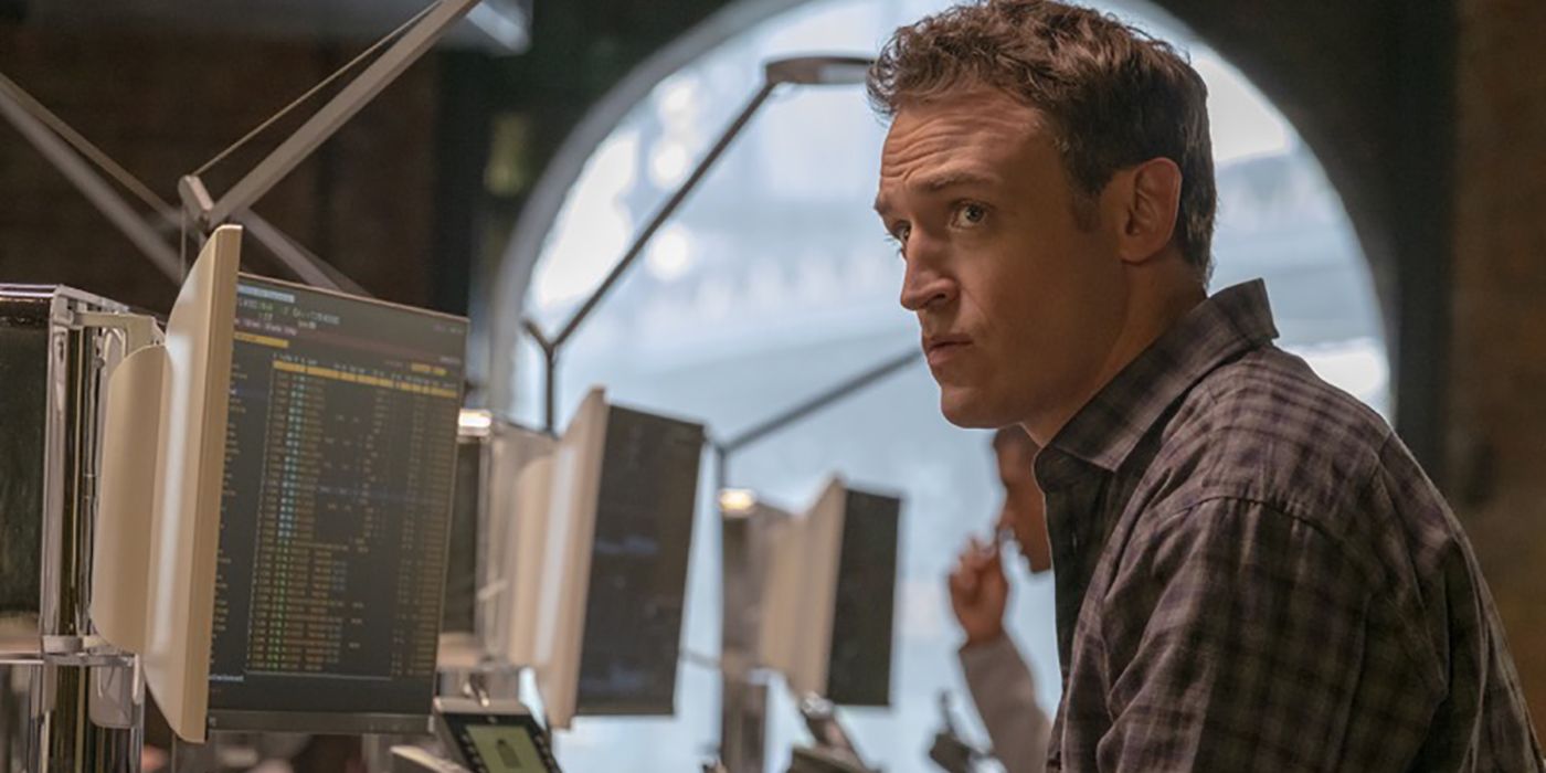 Dudley Mafee sitting at his computer on Billions.