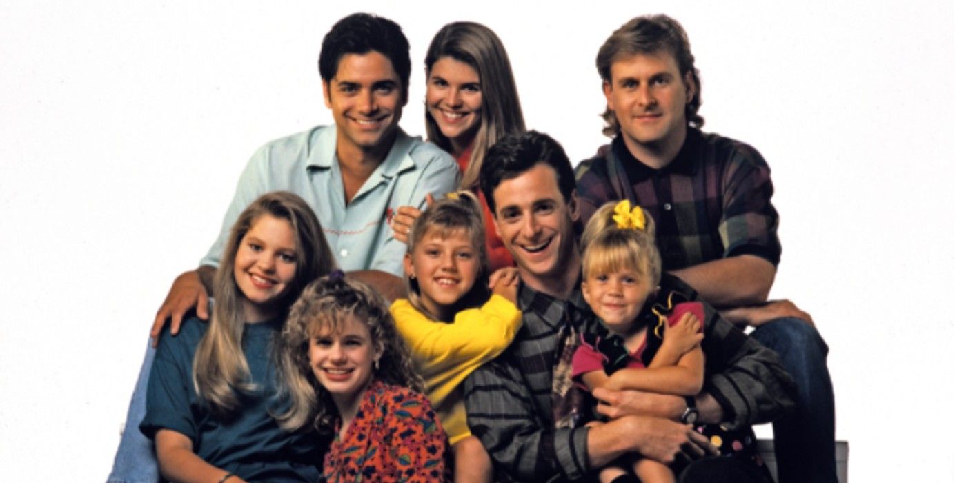 The Full House cast all together smiling