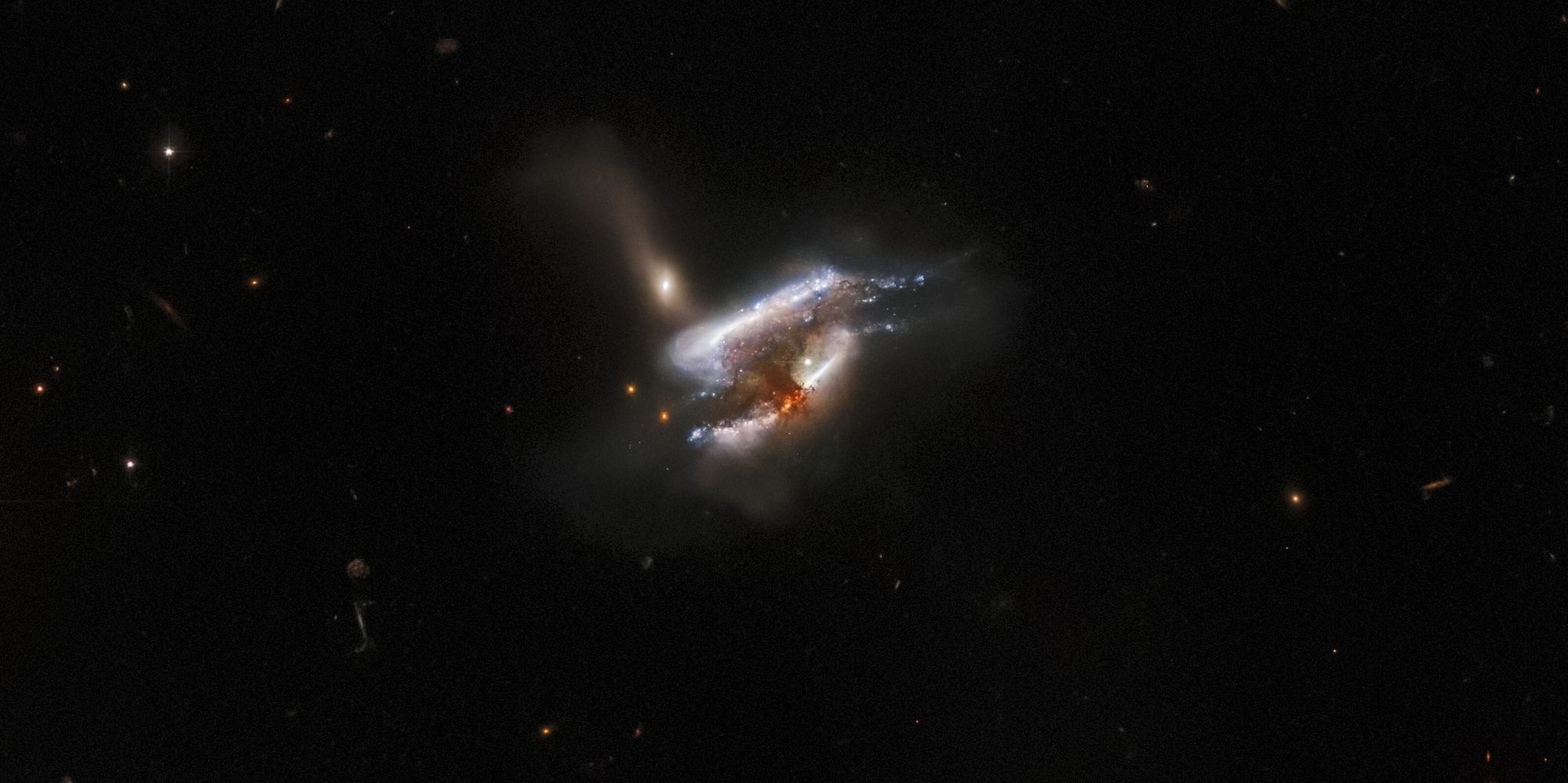 Hubble photo of galaxy merger IC 2431