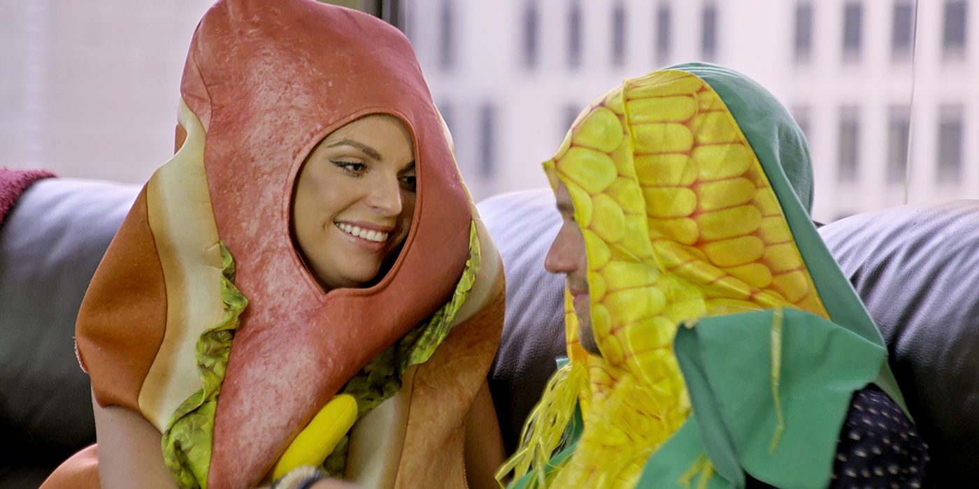 Nick and Danielle in corn and hot dogs costumes on Love is Blind.